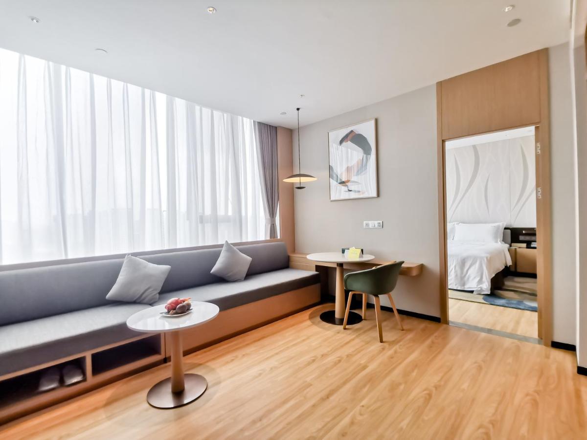Holiday Inn Luzhou Longjian By Ihg Εξωτερικό φωτογραφία